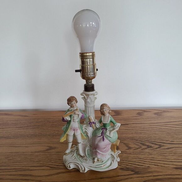 Vintage Carl Schneiders Grafenthal Table Lamp Victorian Style Courting Couple - Picture 2 of 15